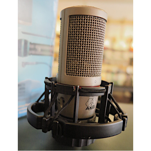 AKG C2000B / H85 shockmount