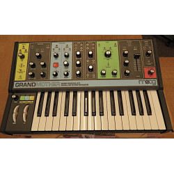 Moog Grandmother