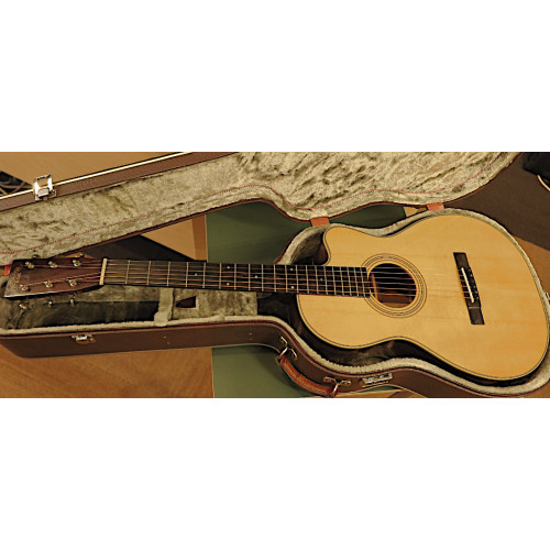 Recording King RP1-626c Schoenberg Cutaway Single-0, koffer
