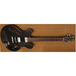 Samick SAN450 es335 model met Burstbucker pickups Samick SAN450 es335 model met Burstbucker pickups