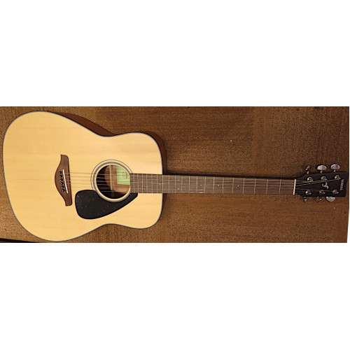 Yamaha FG800M