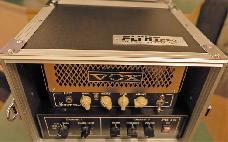 Vox NT2H Lil Nighttrain micm Fame PB16 powerbrake/ amp en Flyth case